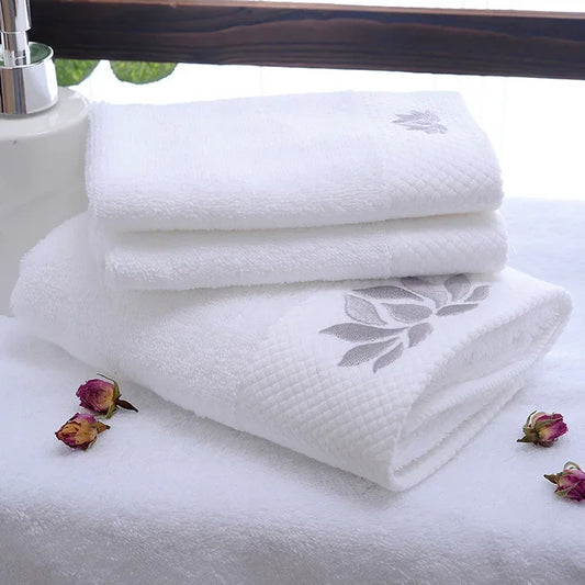 High Quality Cotton Platinum Women/Men Thick Face/ Bathroom Towel Soft Comfortable for Adult Beach Towel